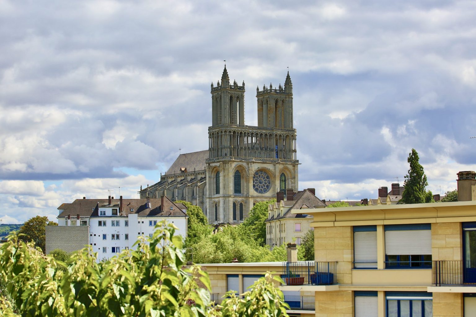 immo: Mantes-La-Jolie, de l’héritage médiéval au Val Fourré – Deontofi.com